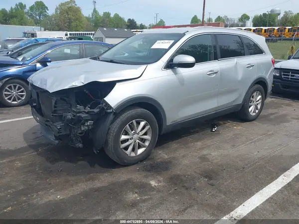 5XYPGDA33GG112712 2016 KIA SORENTO - Image 2