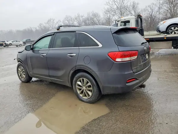 5XYPGDA33GG112838 2016 KIA SORENTO - Image 2