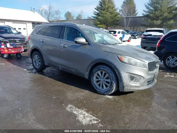 5XYPGDA33GG152045 2016 KIA SORENTO - Image 1