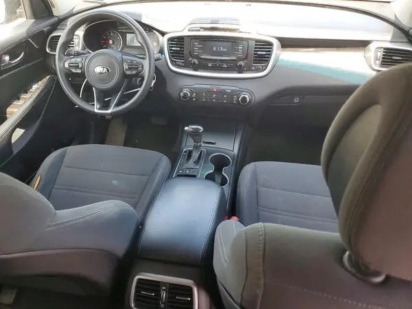 5XYPGDA33GG158847 2016 KIA SORENTO - Image 8