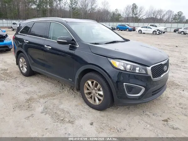 5XYPGDA33GG168004 2016 KIA SORENTO - Image 1
