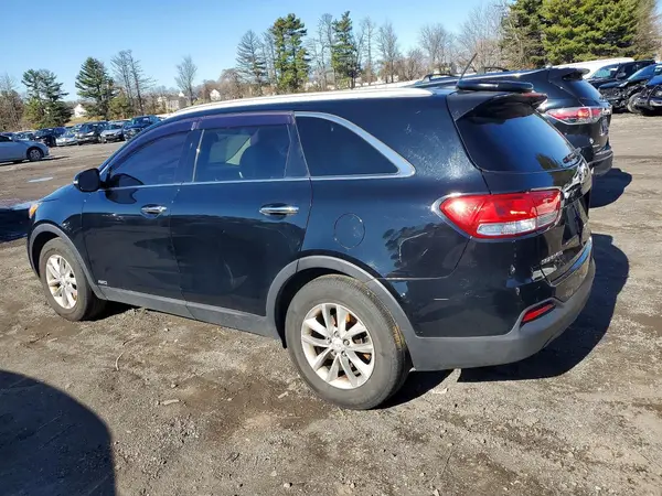 5XYPGDA33GG168035 2016 KIA SORENTO - Image 2