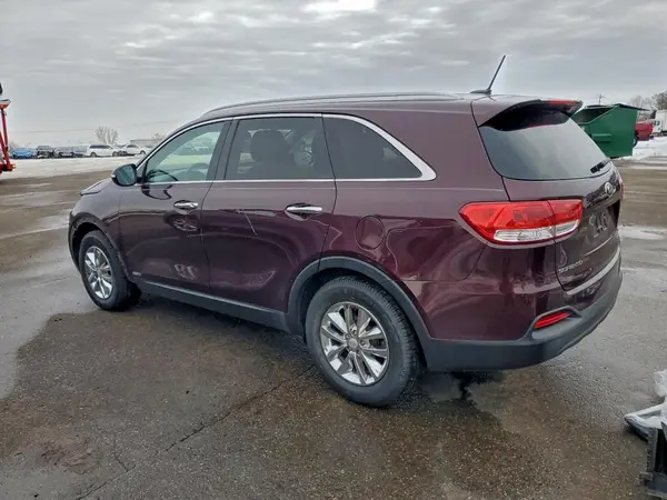 5XYPGDA33GG169427 2016 KIA SORENTO - Image 2