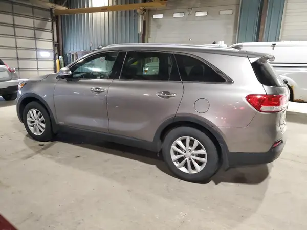 5XYPGDA33GG175941 2016 KIA SORENTO - Image 2