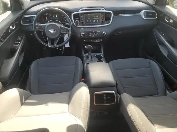 5XYPGDA33HG191770 2017 KIA SORENTO - Image 8