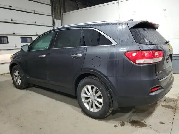 5XYPGDA33HG192806 2017 KIA SORENTO - Image 2