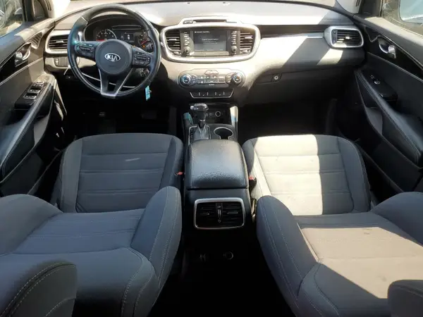 5XYPGDA33HG192983 2017 KIA SORENTO - Image 8