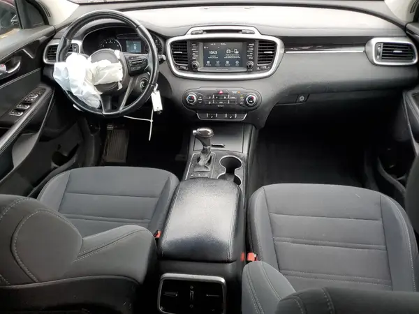 5XYPGDA33HG198962 2017 KIA SORENTO - Image 8