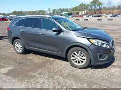 5XYPGDA33HG215811 2017 KIA SORENTO