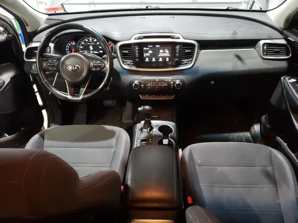 5XYPGDA33HG217512 2017 KIA SORENTO - Image 8