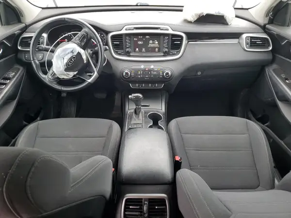 5XYPGDA33HG217591 2017 KIA SORENTO - Image 8