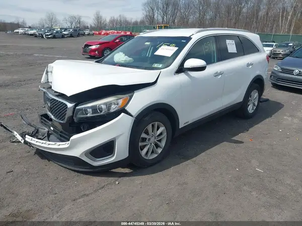 5XYPGDA33HG227506 2017 KIA SORENTO - Image 2