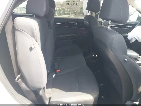 5XYPGDA33HG227506 2017 KIA SORENTO - Image 8