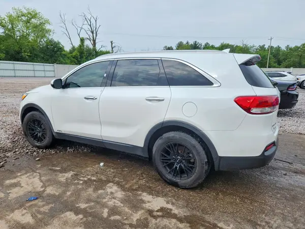 5XYPGDA33HG231295 2017 KIA SORENTO - Image 2