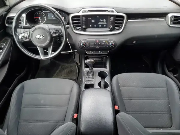 5XYPGDA33HG237470 2017 KIA SORENTO - Image 8