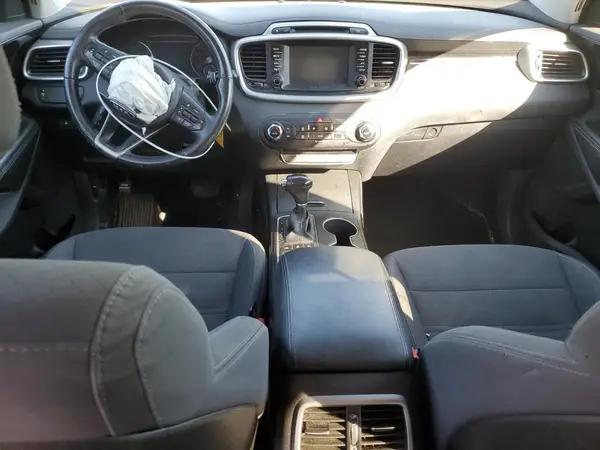 5XYPGDA33HG244340 2017 KIA SORENTO - Image 8
