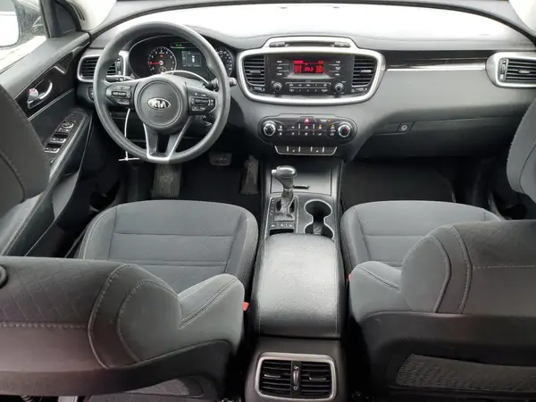 5XYPGDA33HG249649 2017 KIA SORENTO - Image 8