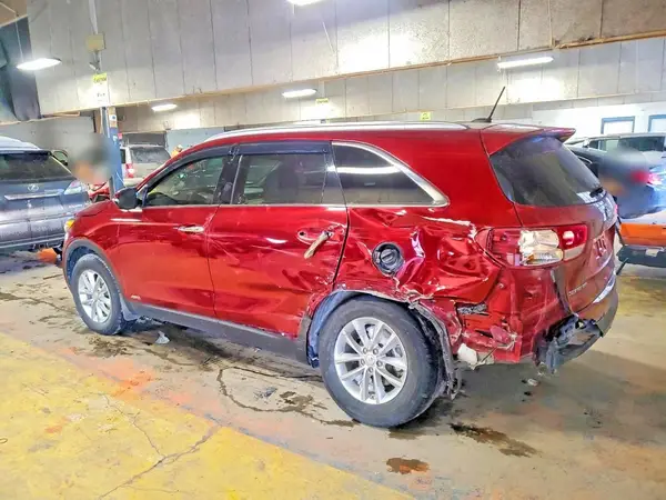 5XYPGDA33HG259758 2017 KIA SORENTO - Image 2