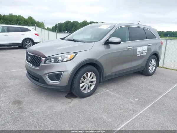 5XYPGDA33HG260991 2017 KIA SORENTO - Image 2