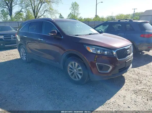 5XYPGDA33HG267794 2017 KIA SORENTO - Image 1