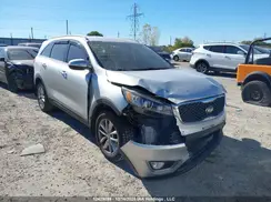 5XYPGDA33HG270663 2017 KIA SORENTO