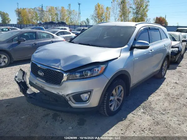 5XYPGDA33HG270663 2017 KIA SORENTO - Image 2