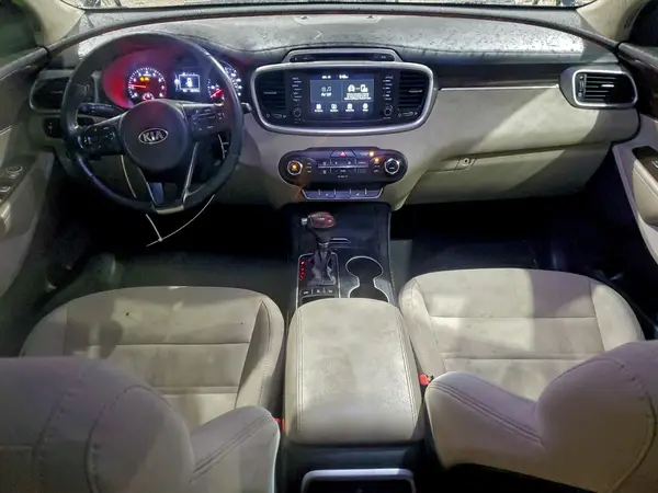 5XYPGDA33HG270811 2017 KIA SORENTO - Image 8
