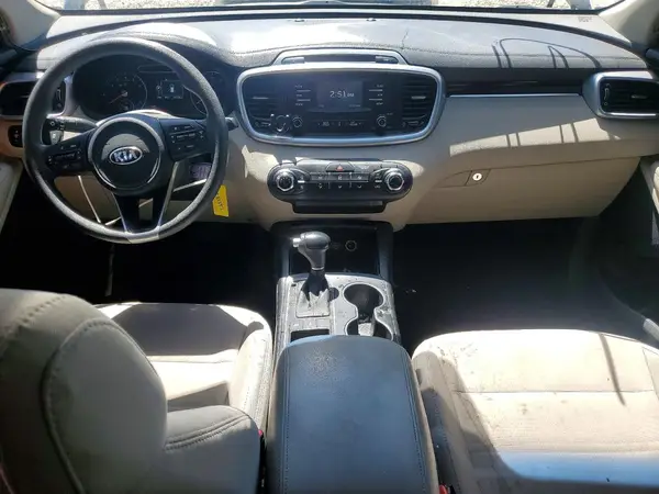 5XYPGDA33HG283347 2017 KIA SORENTO - Image 8
