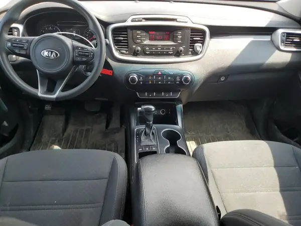 5XYPGDA33HG283395 2017 KIA SORENTO - Image 8