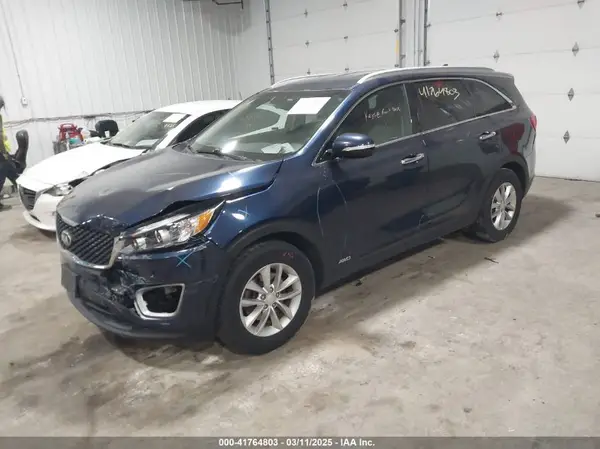 5XYPGDA33HG293554 2017 KIA SORENTO - Image 2