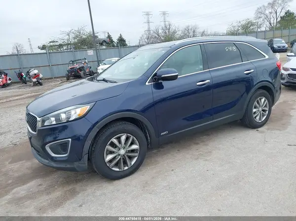 5XYPGDA33HG294333 2017 KIA SORENTO - Image 2