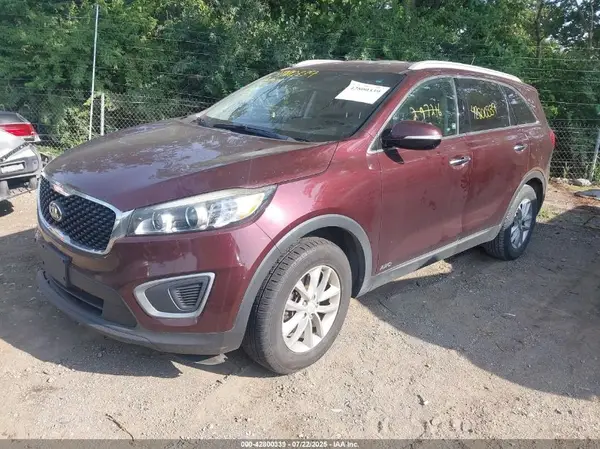 5XYPGDA33HG297216 2017 KIA SORENTO - Image 2