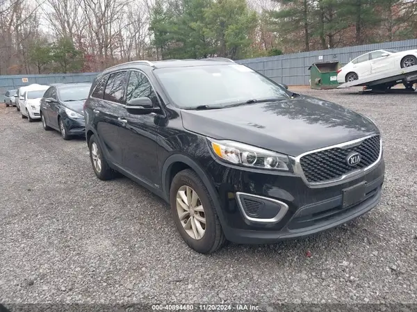 5XYPGDA33HG299127 2017 KIA SORENTO - Image 1