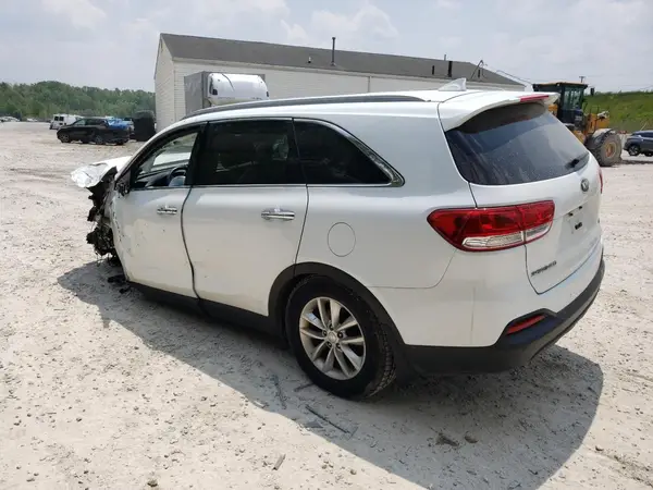 5XYPGDA33HG322406 2017 KIA SORENTO - Image 2