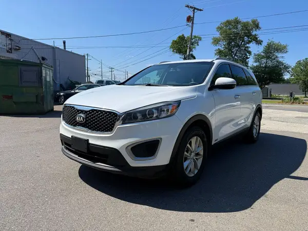 5XYPGDA33HG329369 2017 KIA SORENTO - Image 2