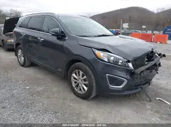 5XYPGDA33HG333647 2017 KIA SORENTO