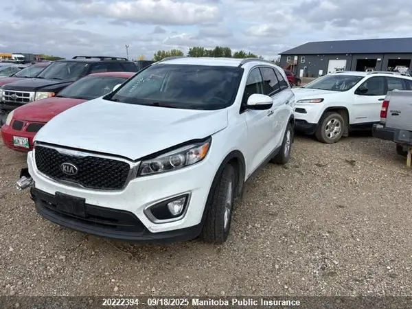 5XYPGDA33JG345982 2018 KIA SORENTO - Image 2