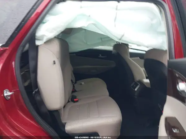 5XYPGDA33JG349093 2018 KIA SORENTO - Image 8