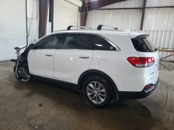 5XYPGDA33JG350468 2018 KIA SORENTO - Image 2