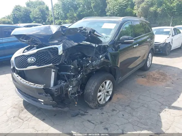 5XYPGDA33JG369991 2018 KIA SORENTO - Image 2