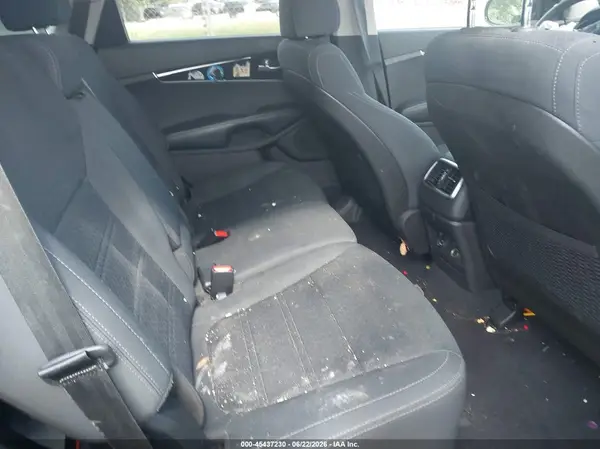 5XYPGDA33JG369991 2018 KIA SORENTO - Image 8