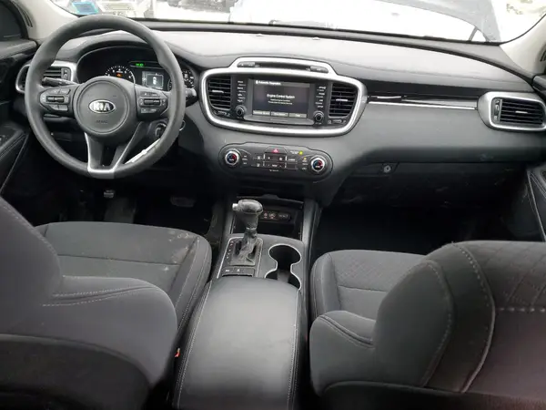 5XYPGDA33JG374480 2018 KIA SORENTO - Image 8