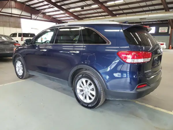 5XYPGDA33JG399332 2018 KIA SORENTO - Image 2