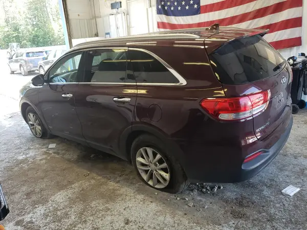 5XYPGDA33JG407753 2018 KIA SORENTO - Image 2