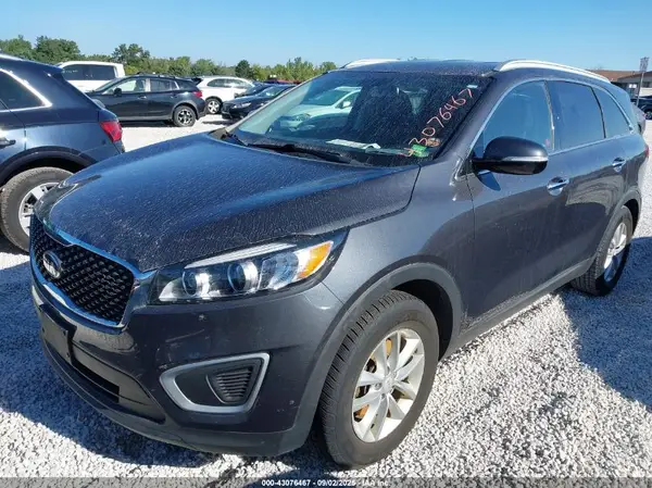 5XYPGDA33JG408630 2018 KIA SORENTO - Image 2