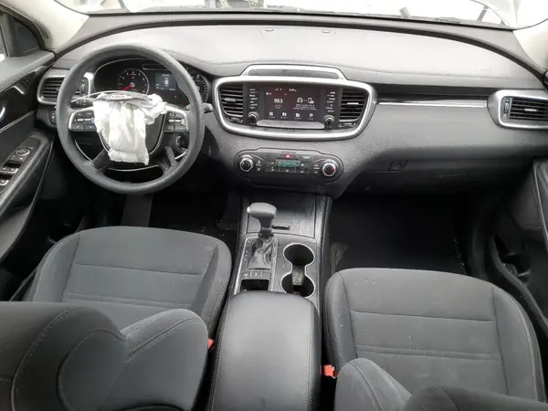 5XYPGDA33KG433514 2019 KIA SORENTO - Image 8