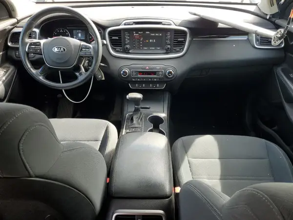 5XYPGDA33KG433769 2019 KIA SORENTO - Image 8