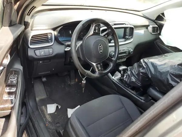 5XYPGDA33KG436171 2019 KIA SORENTO - Image 8