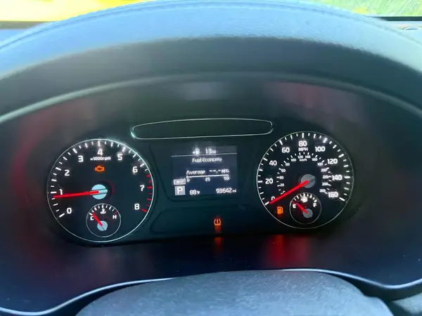 5XYPGDA33KG440060 2019 KIA SORENTO - Image 8