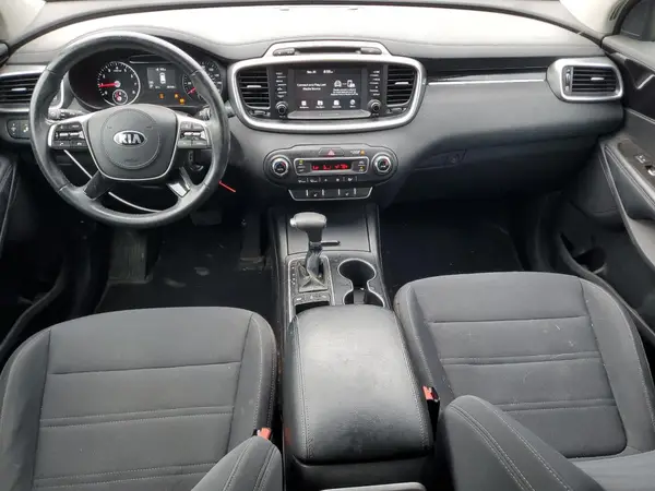 5XYPGDA33KG441905 2019 KIA SORENTO - Image 8